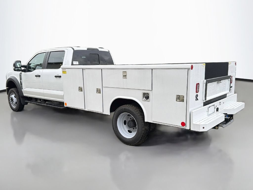 New 2026 Ford F550 4x4 Crew Cab image 7