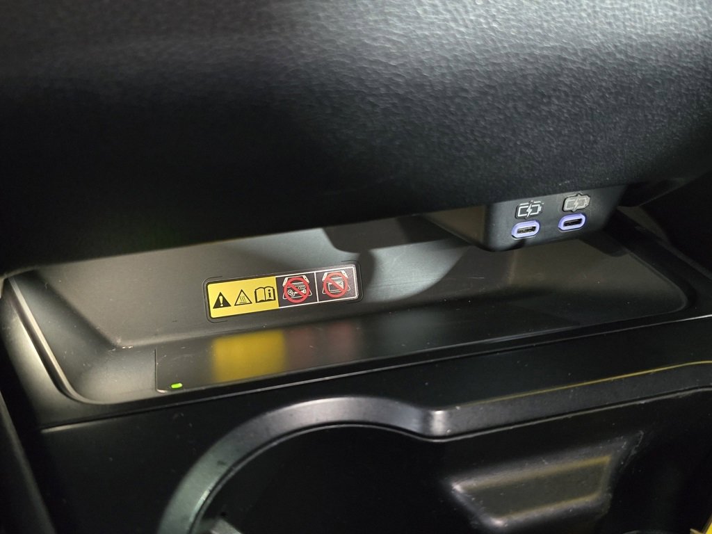 Used 2023 Lexus UX 250h FWD image 23