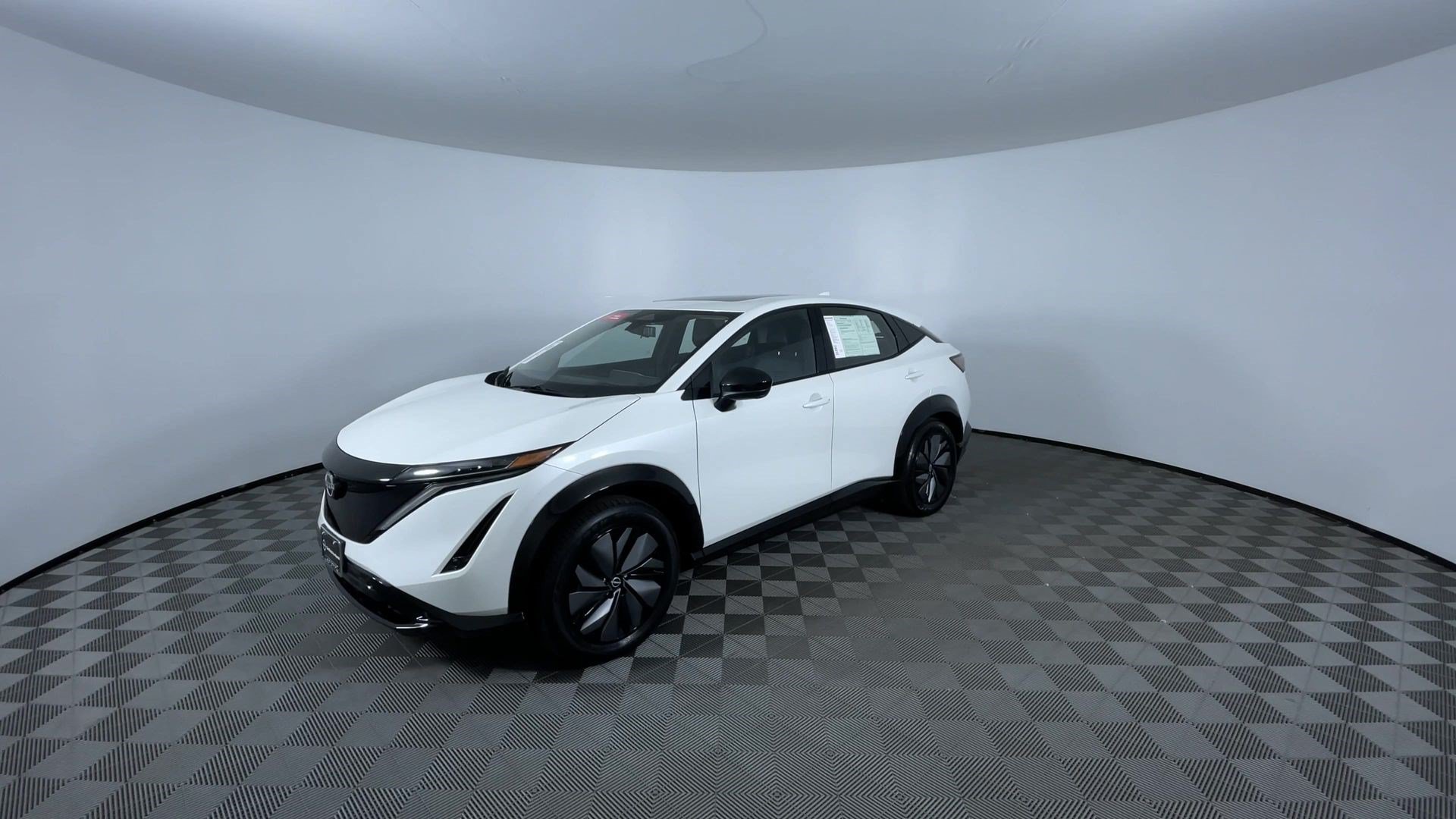Certified 2024 Nissan Ariya AWD image 4