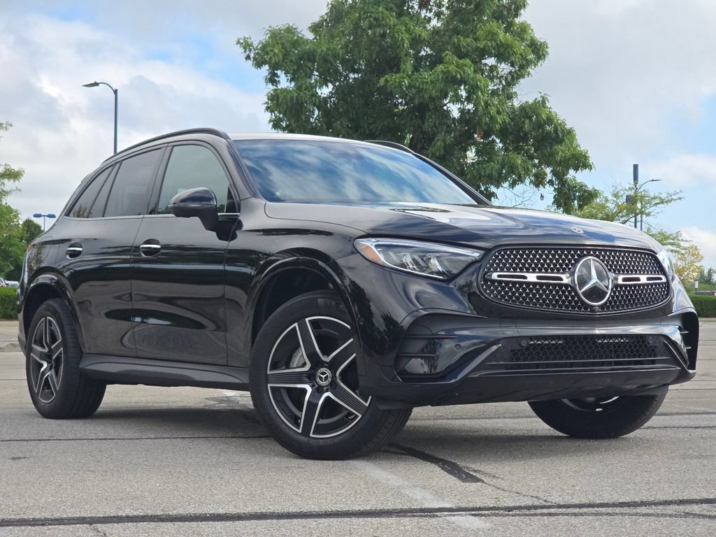 Certified 2026 Mercedes-Benz GLC 300 4MATIC image 2