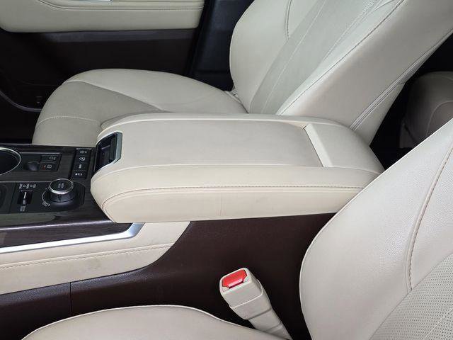 Certified 2021 Toyota Highlander Limited image 9