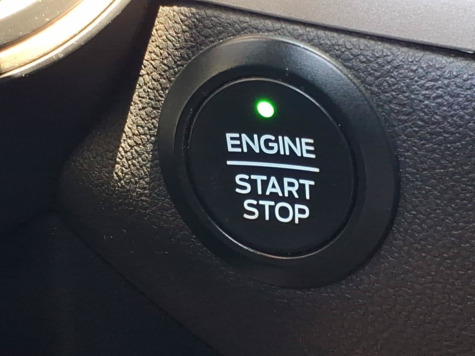 Used 2021 Ford Escape SE w/ Convenience Package FWD image 31