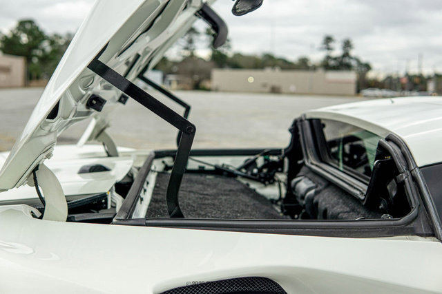 Used 2017 Ferrari 488 Spider image 68