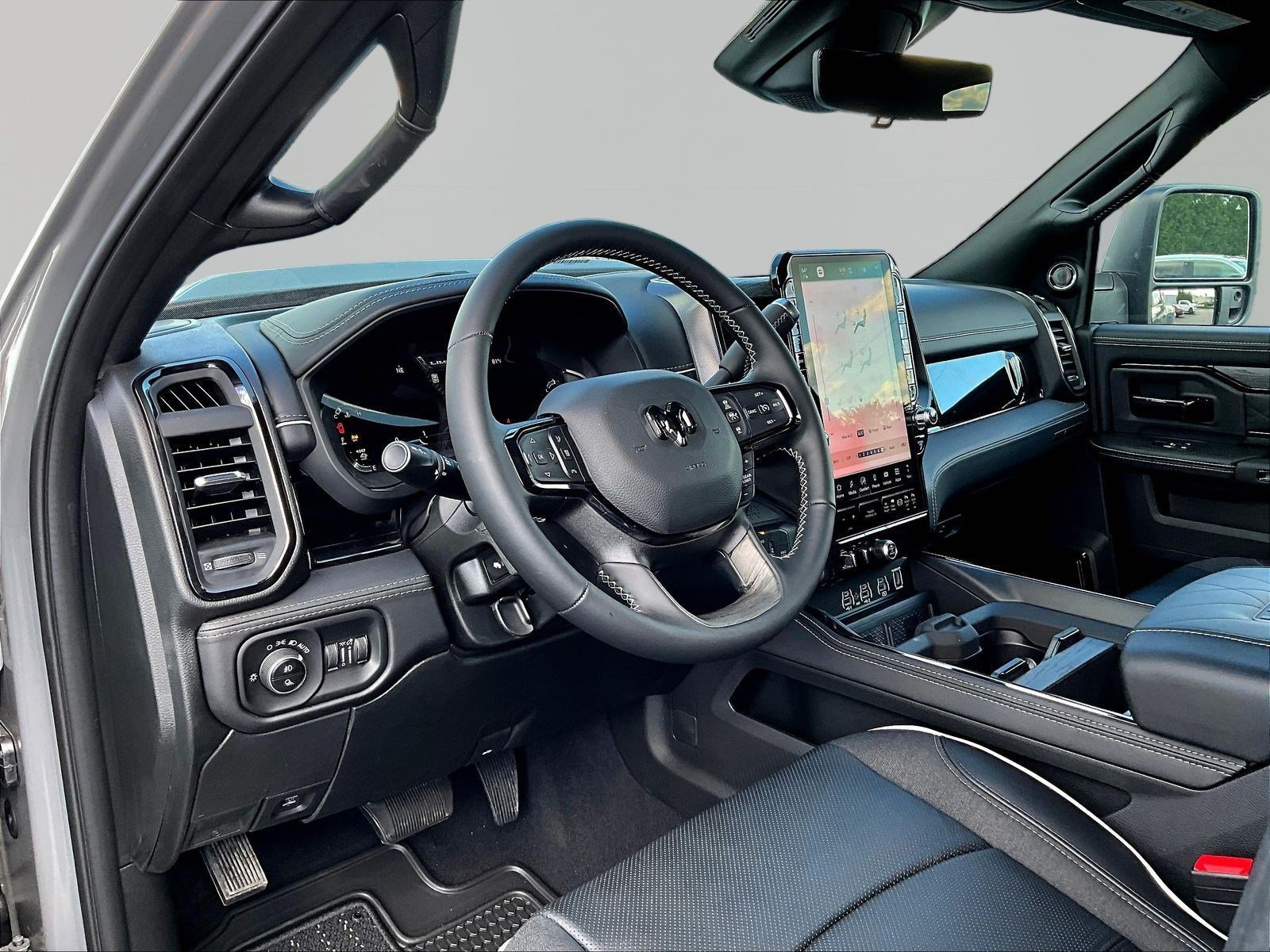 New 2026 RAM 3500 Limited AWD/4WD image 15