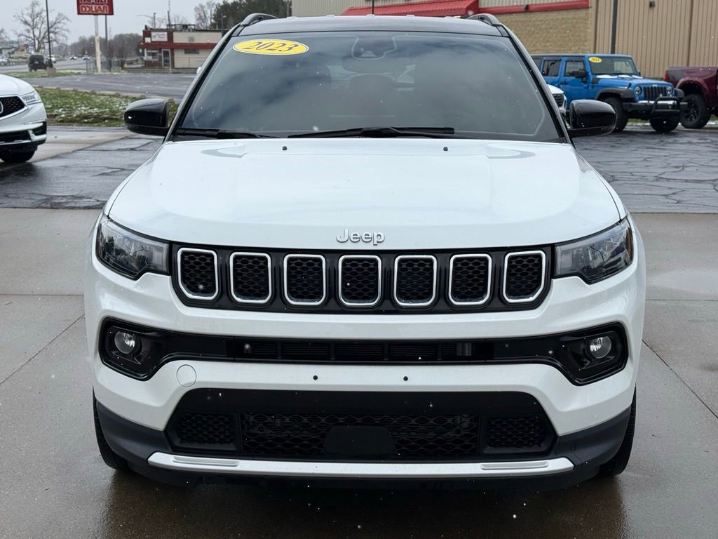 Used 2023 Jeep Compass Limited image 2