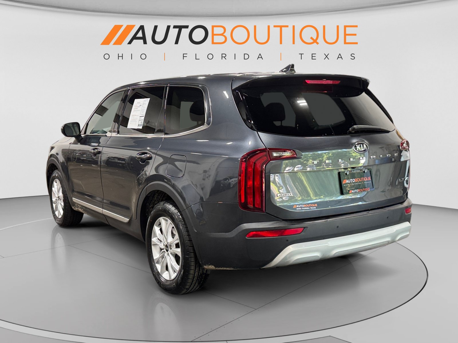 Used 2020 Kia Telluride LX AWD/4WD image 3