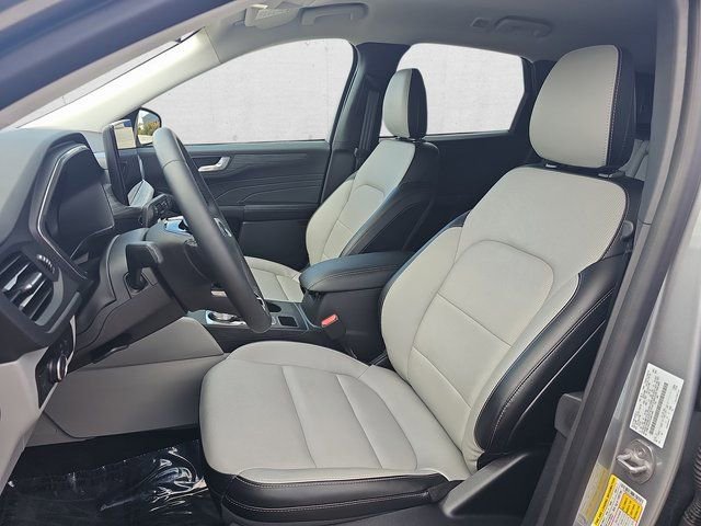 Used 2023 Ford Escape Platinum image 15