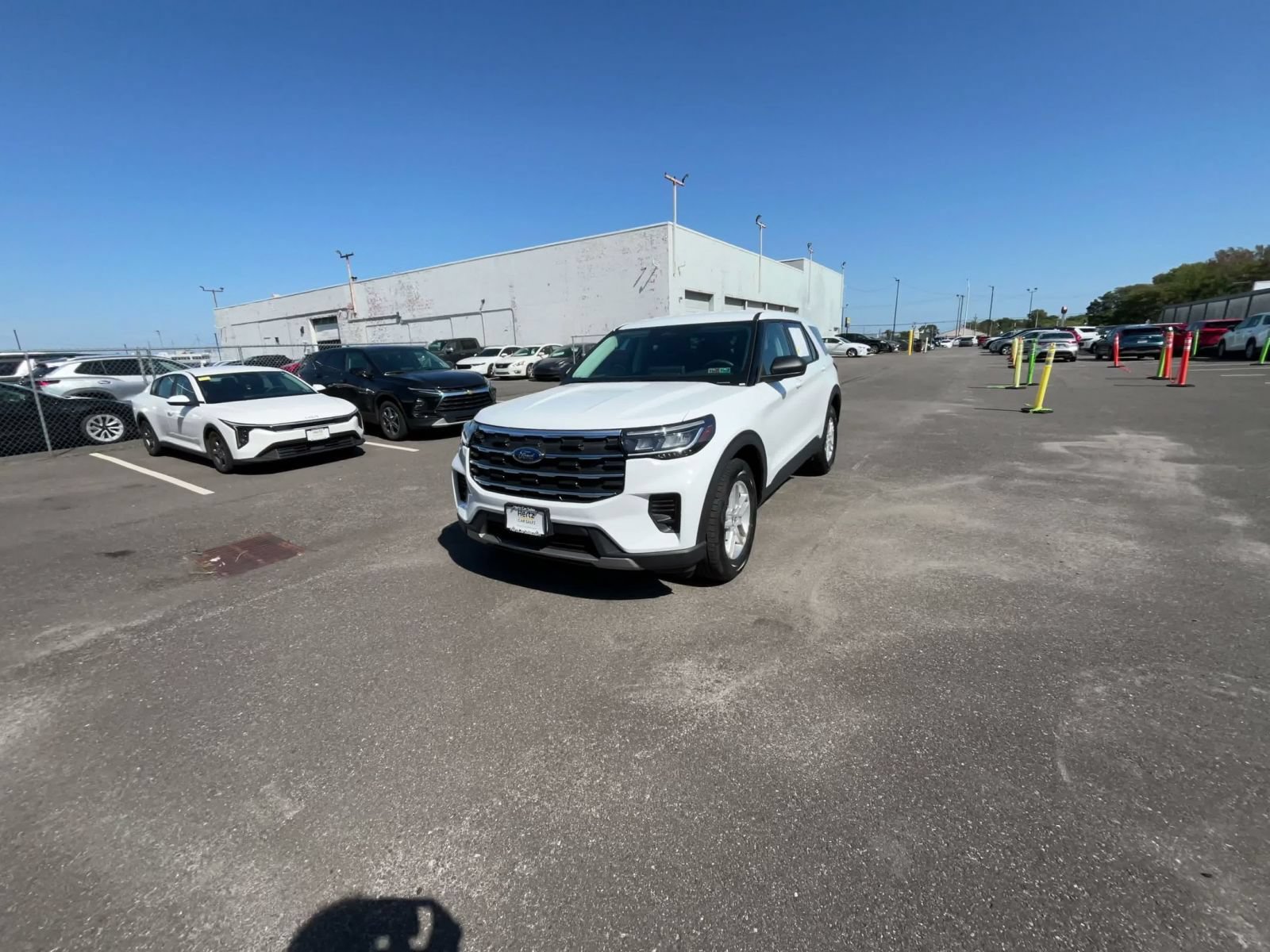Used 2026 Ford Explorer Active AWD/4WD image 6