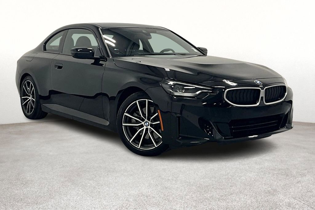 New 2025 BMW 230i Coupe w/ Convenience Package RWD image 1
