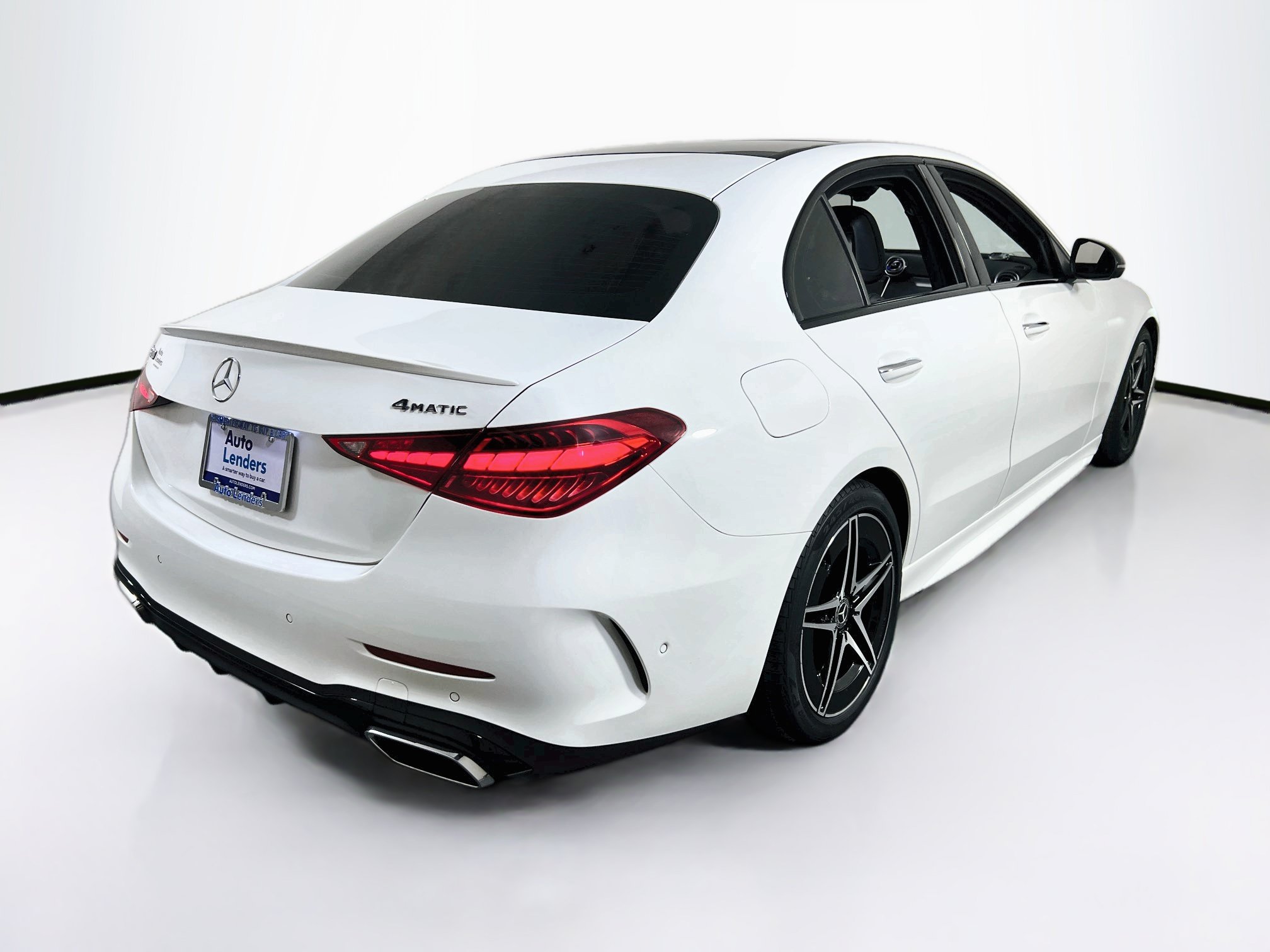 Used 2022 Mercedes-Benz C 300 4MATIC Sedan image 5