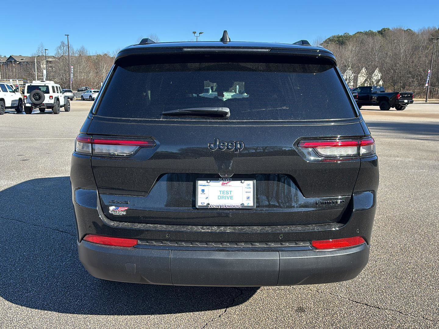 Used 2025 Jeep Grand Cherokee L Limited w/ Black Appearance Package image 4