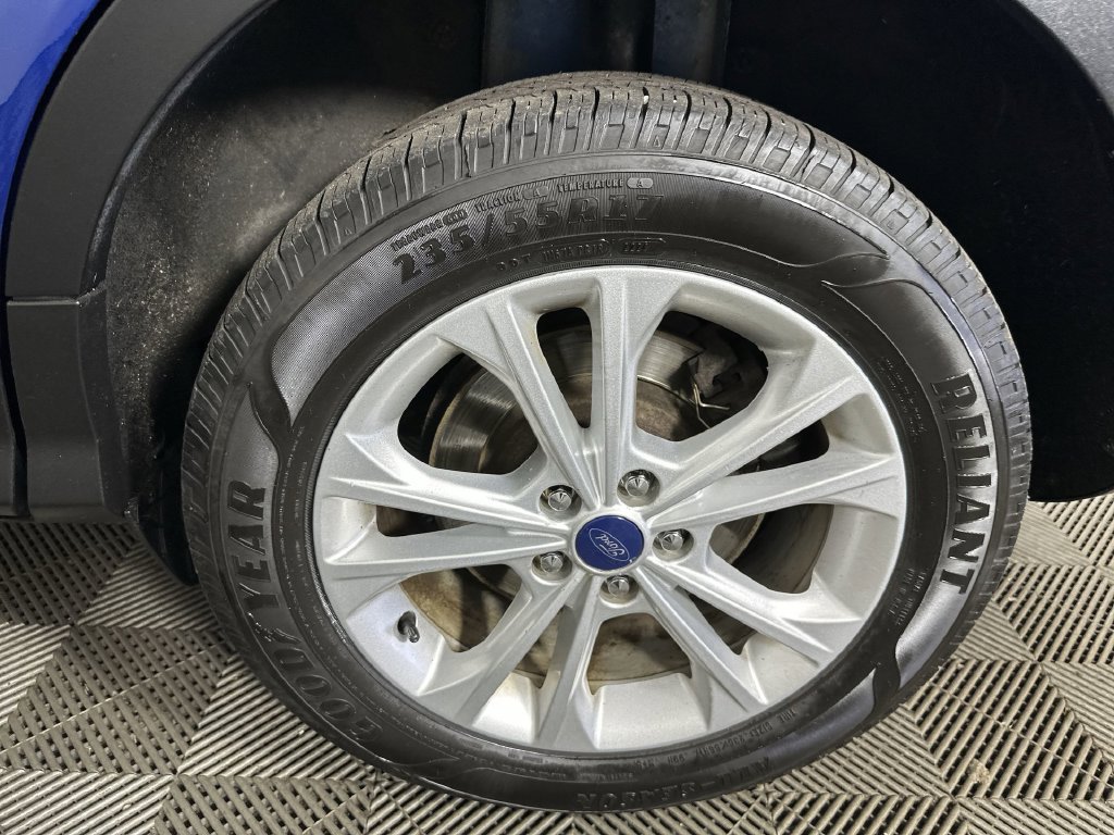 Used 2017 Ford Escape SE w/ SE Cold Weather Package FWD image 31