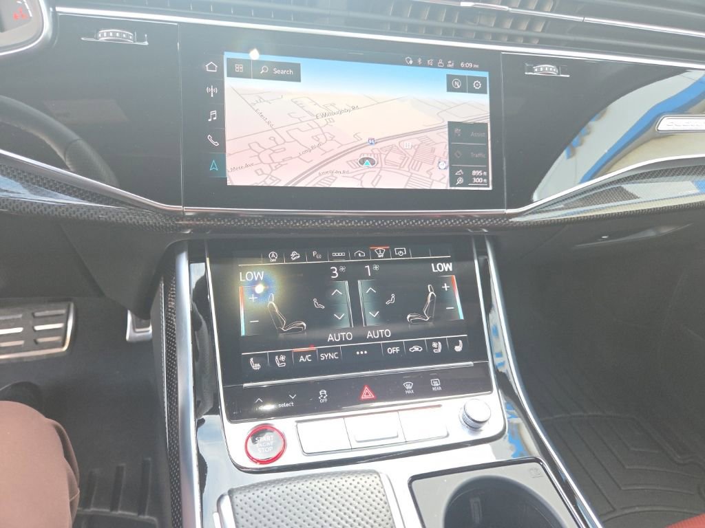 Used 2023 Audi SQ7 Prestige AWD/4WD image 17