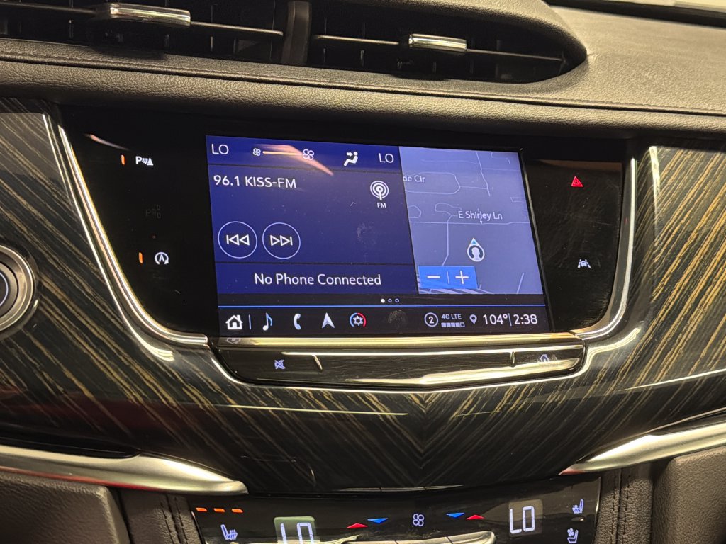 Used 2023 Cadillac XT6 Premium Luxury FWD image 36
