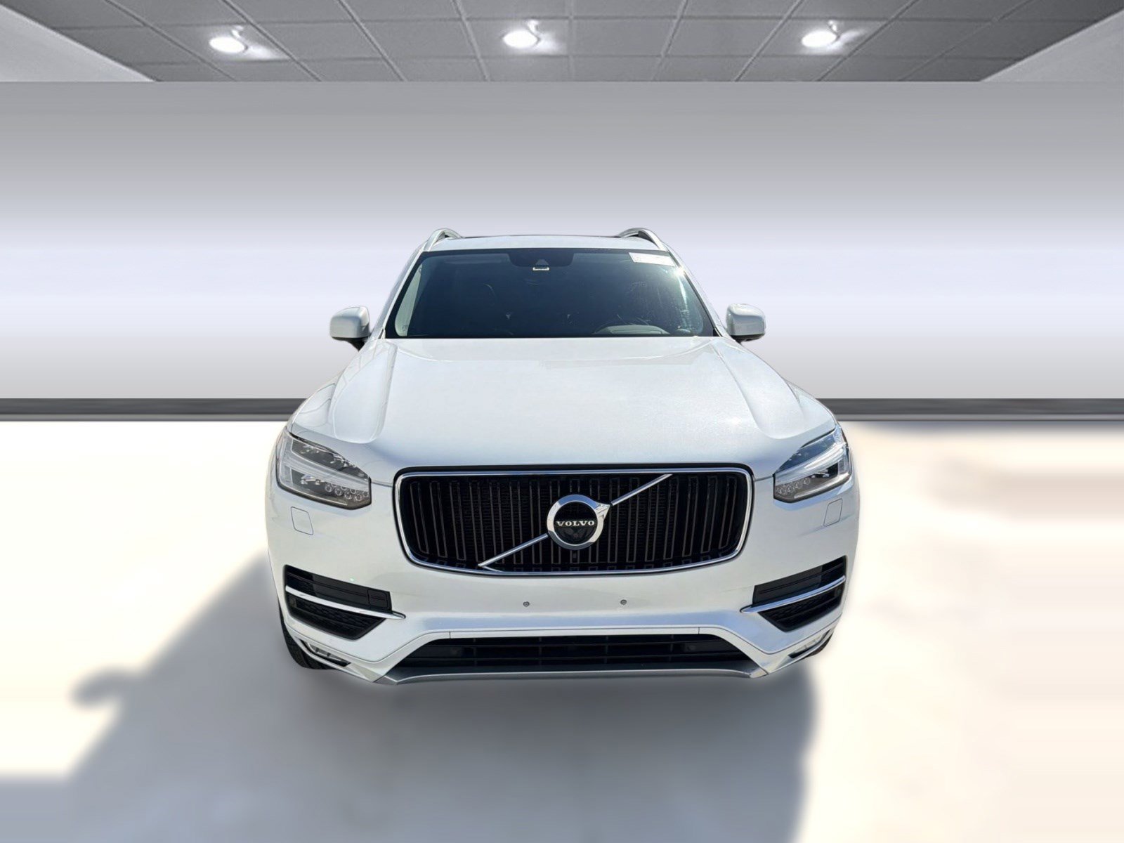 Used 2017 Volvo XC90 T6 Momentum w/ Vision Package image 6