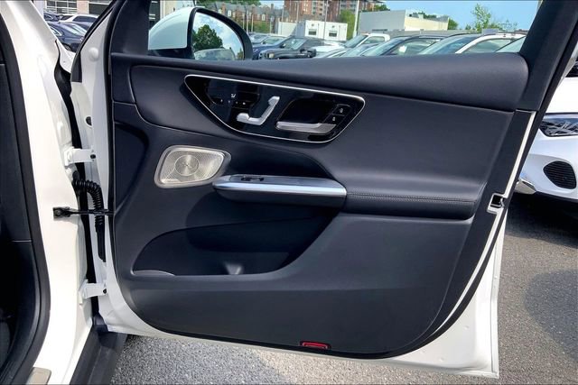 Used 2026 Mercedes-Benz GLC 300 4MATIC image 19