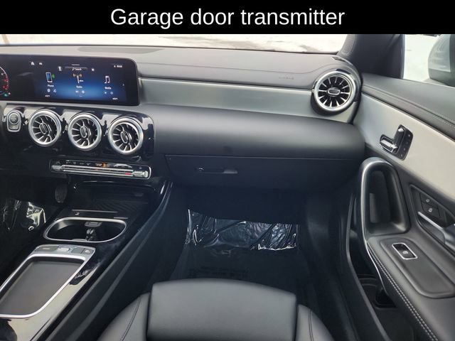 Used 2025 Mercedes-Benz CLA 250 4MATIC image 23