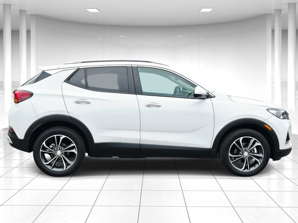 Used 2023 Buick Encore GX Select AWD/4WD image 2
