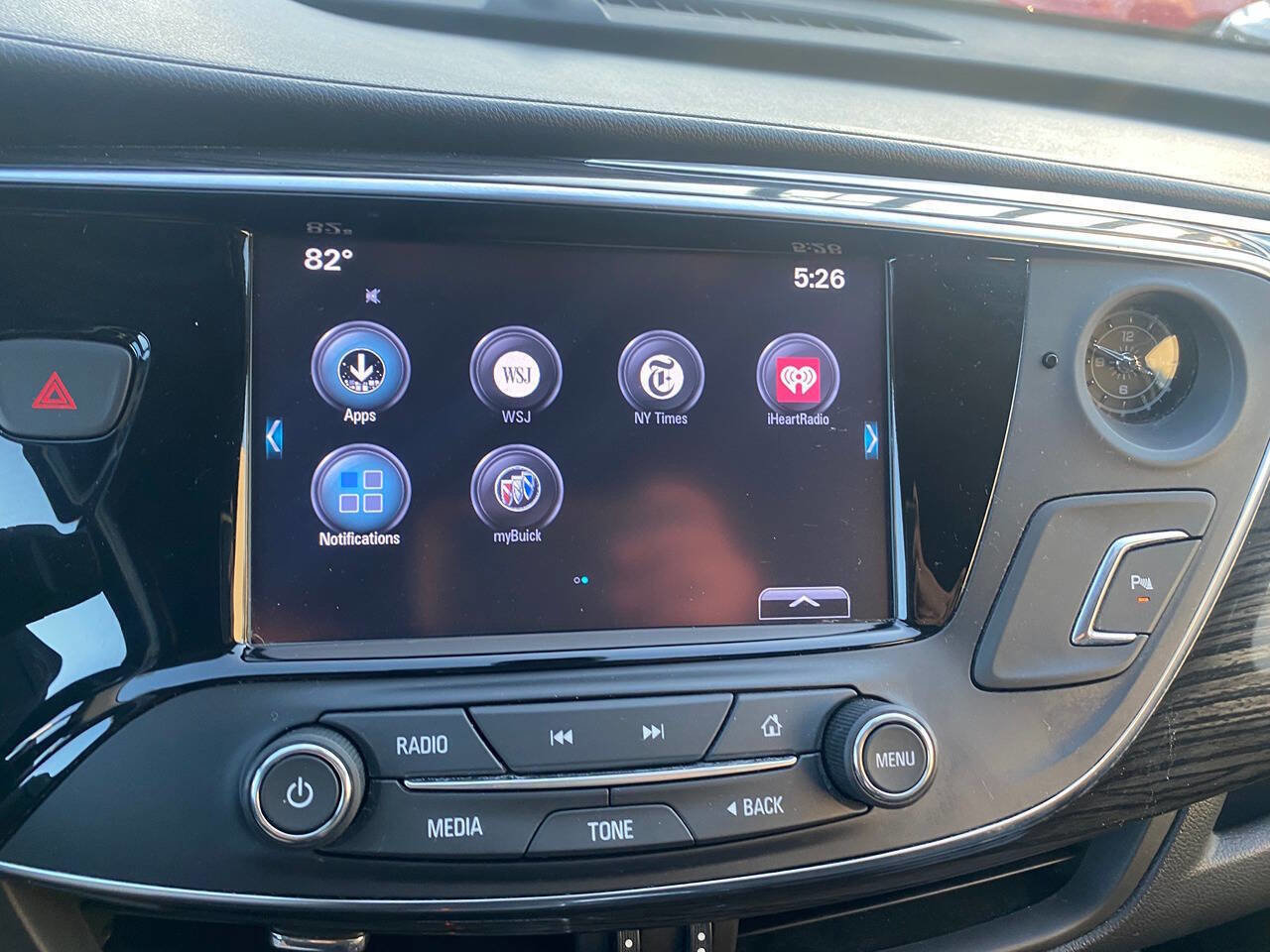 Used 2017 Buick Envision Essence image 50