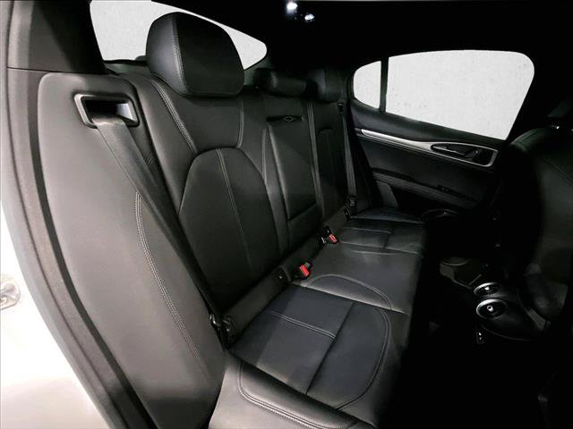 Used 2024 Alfa Romeo Stelvio Ti AWD/4WD image 29