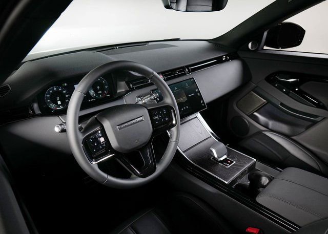 New 2025 Land Rover Range Rover Evoque Dynamic SE image 16