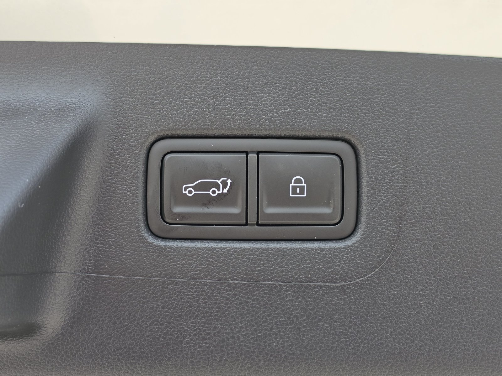 New 2026 Hyundai Santa Fe Limited FWD image 14