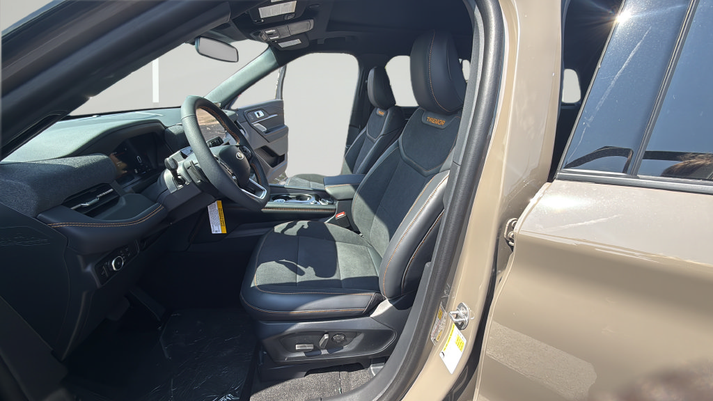 New 2026 Ford Explorer Tremor w/ Tremor Ultimate Package AWD/4WD image 32