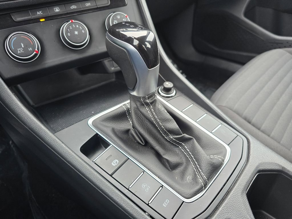 Used 2024 Volkswagen Jetta S image 25