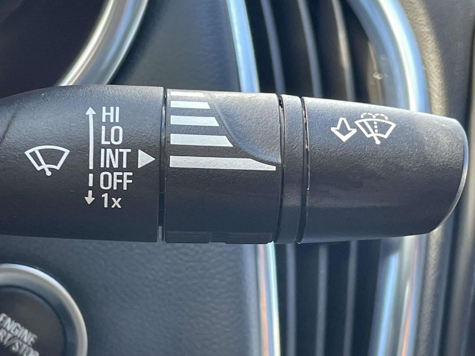 Used 2022 Chevrolet Malibu Premier image 29