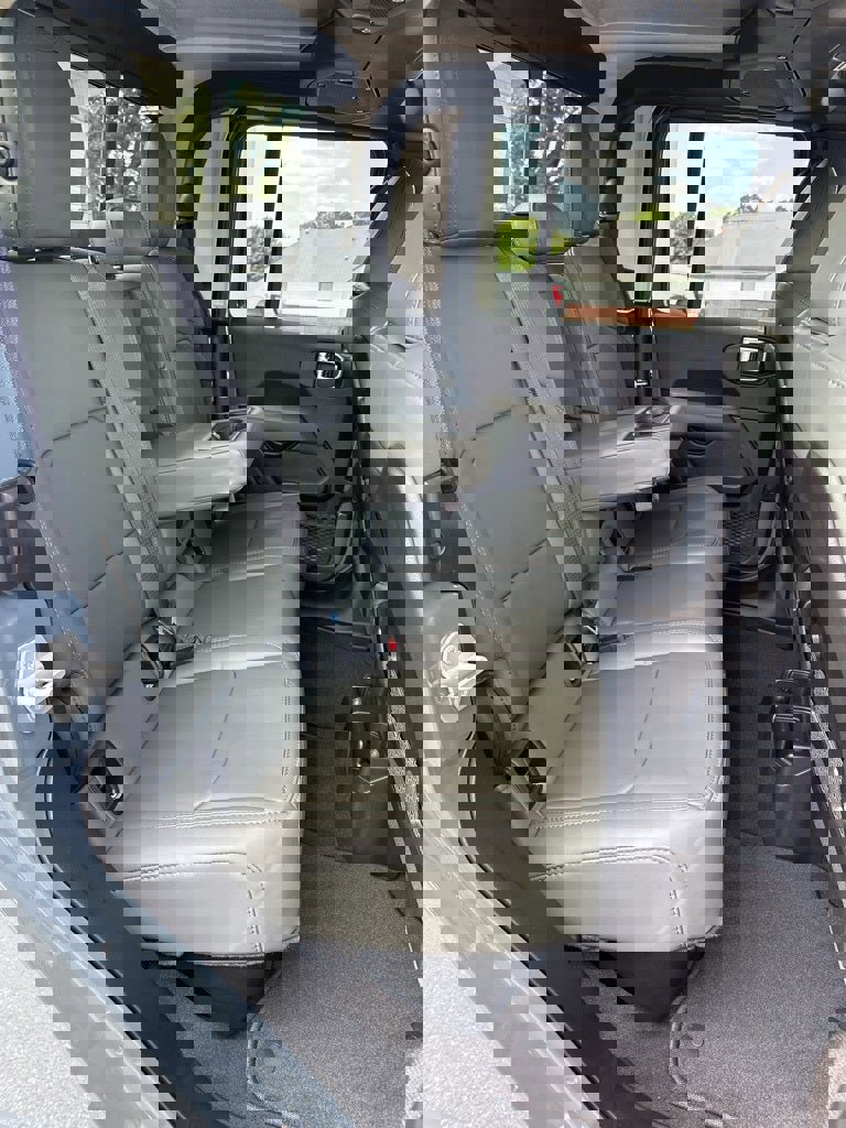 New 2025 Jeep Gladiator Mojave w/ Convenience Group image 13