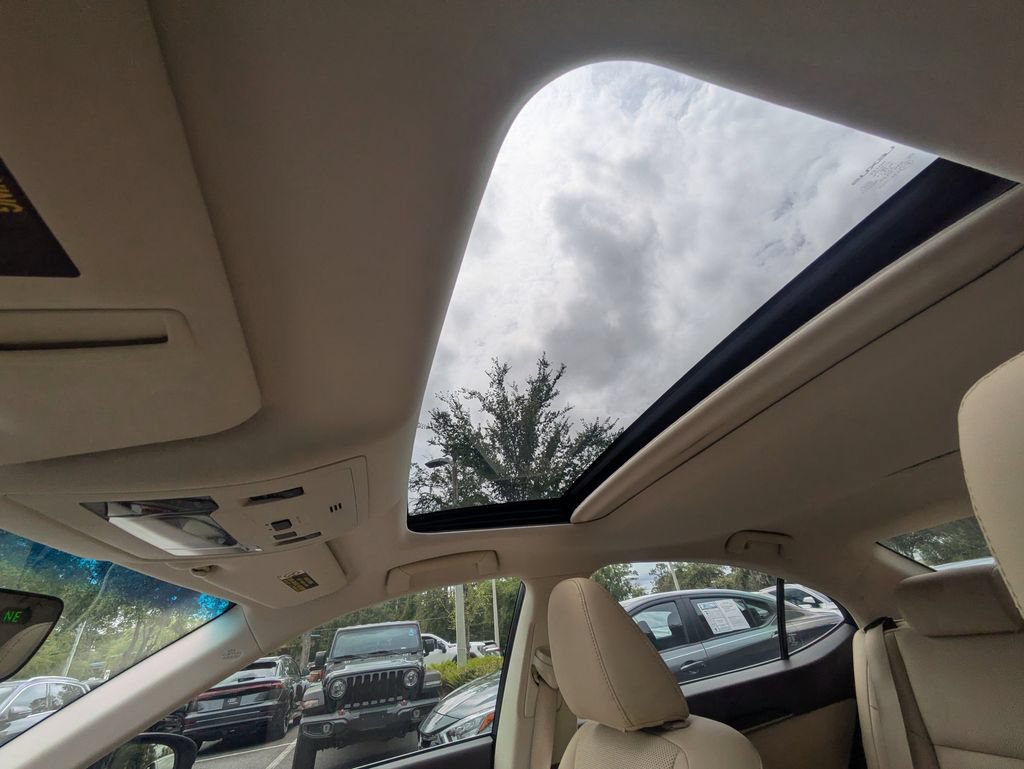 Used 2016 Lexus ES 350 w/ Accessory Package 2 FWD image 19
