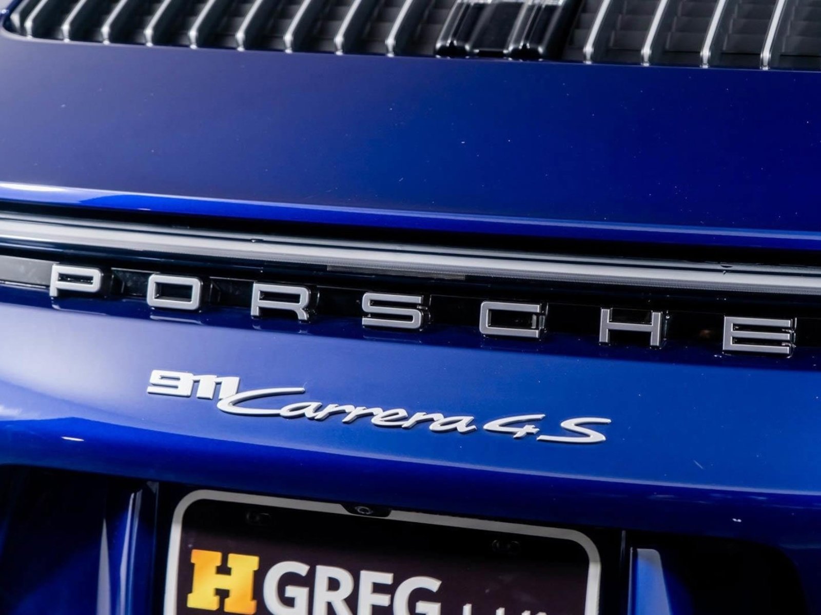 Used 2024 Porsche 911 Carrera 4S w/ Sport Package image 32