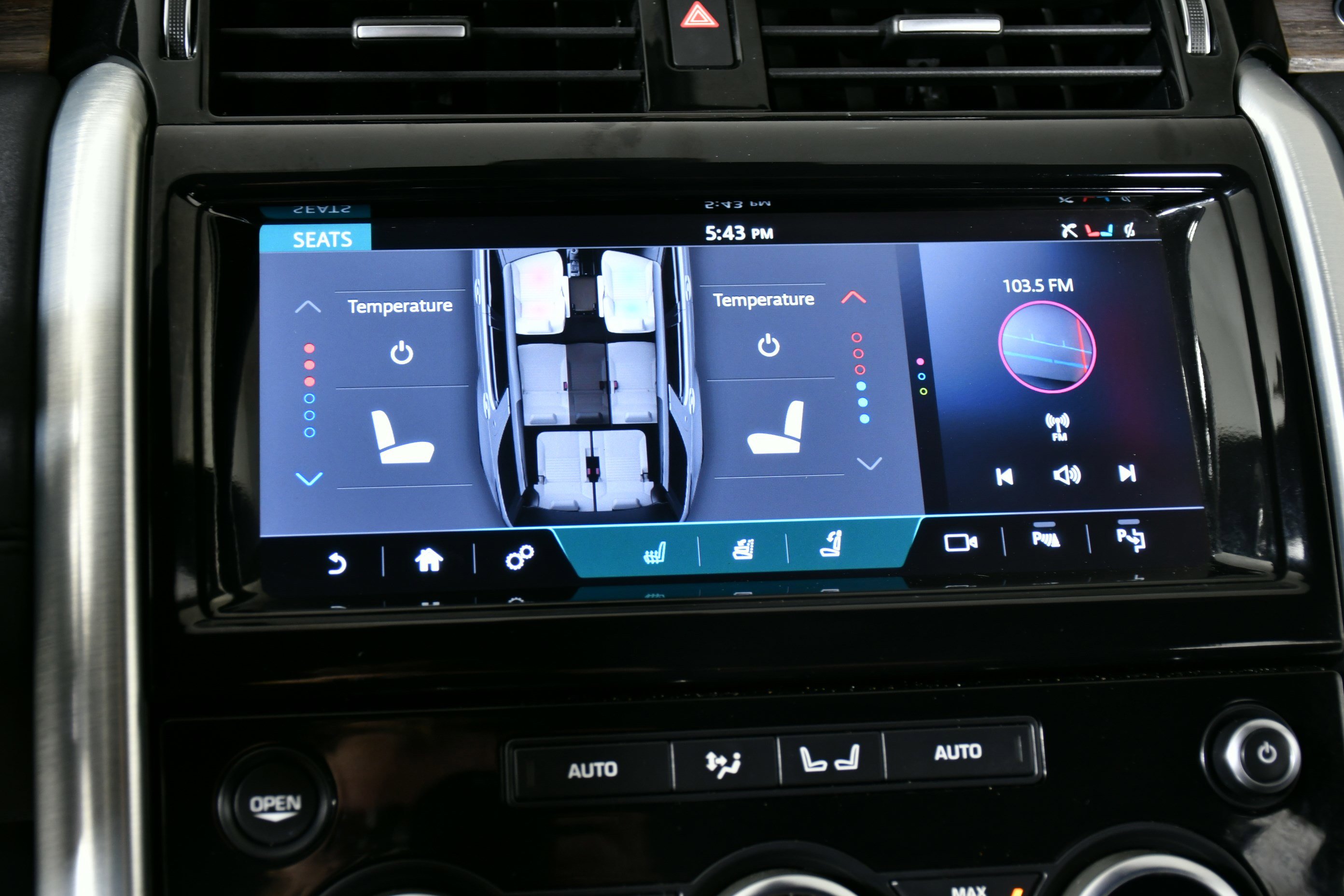 Used 2020 Land Rover Discovery HSE AWD/4WD image 20