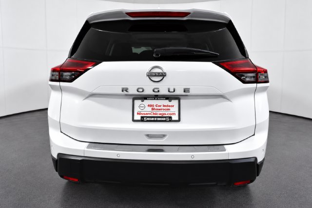 Certified 2025 Nissan Rogue SV w/ SV Premium Package FWD image 5