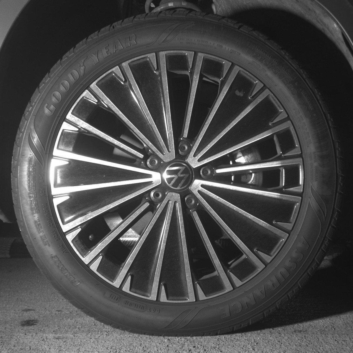 Used 2025 Volkswagen Taos SE image 13