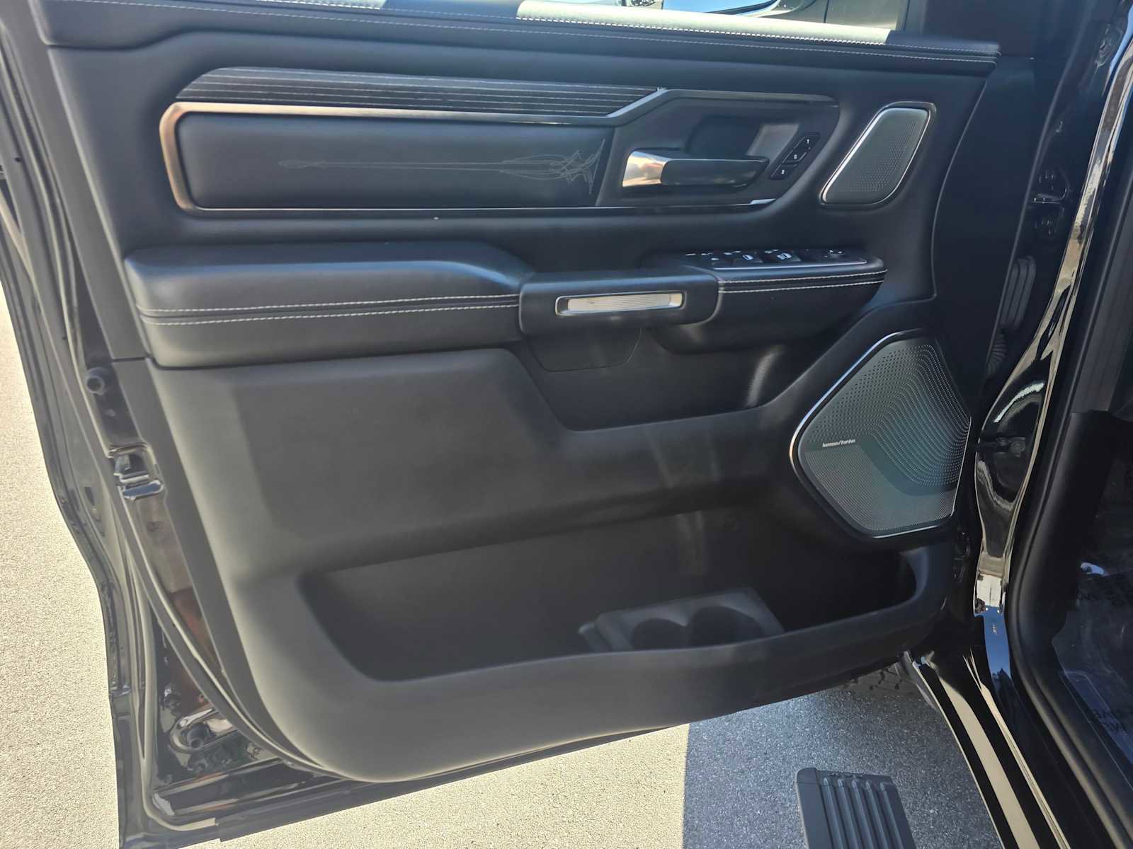 Used 2019 RAM 1500 Limited image 21