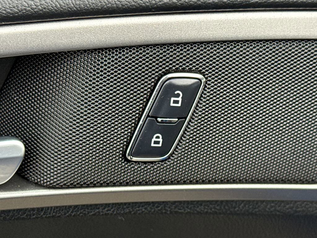 Used 2018 Ford Fusion S image 20