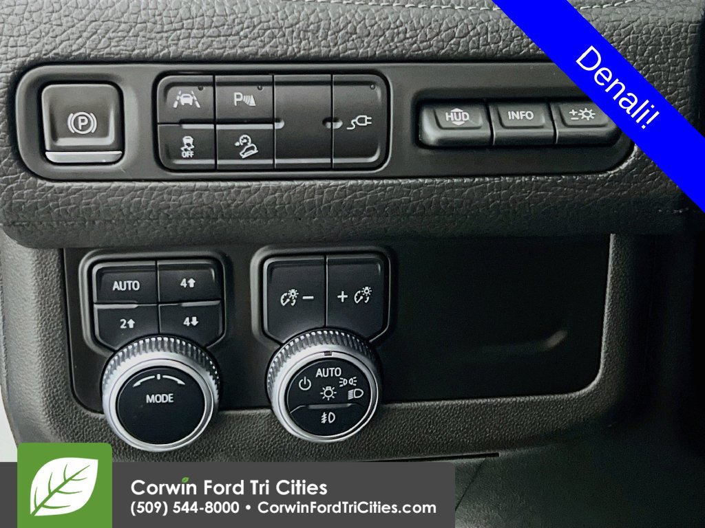 Used 2021 GMC Yukon XL Denali AWD/4WD image 20