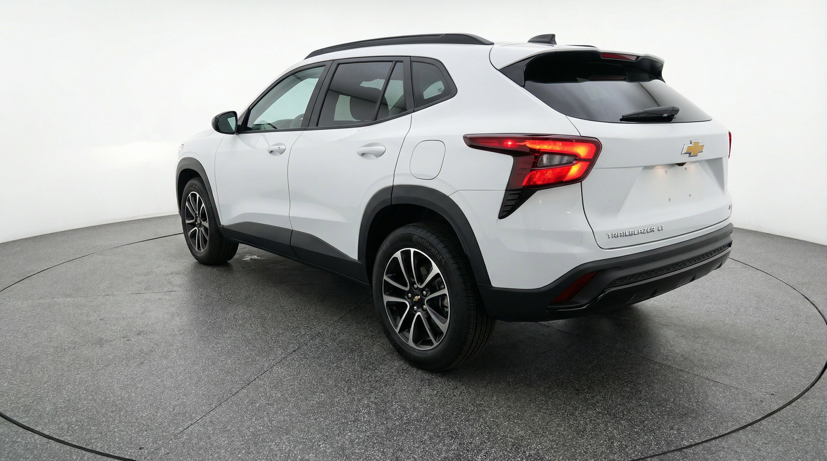 Used 2025 Chevrolet TrailBlazer LT image 6