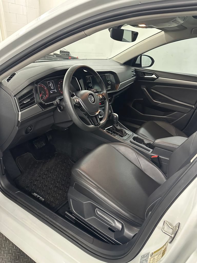 Used 2020 Volkswagen Jetta SE FWD image 10