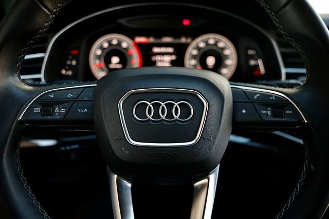 Used 2025 Audi Q7 3.0T Premium w/ Convenience Package image 33