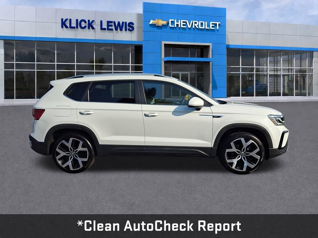 Used 2022 Volkswagen Taos SEL AWD/4WD image 9