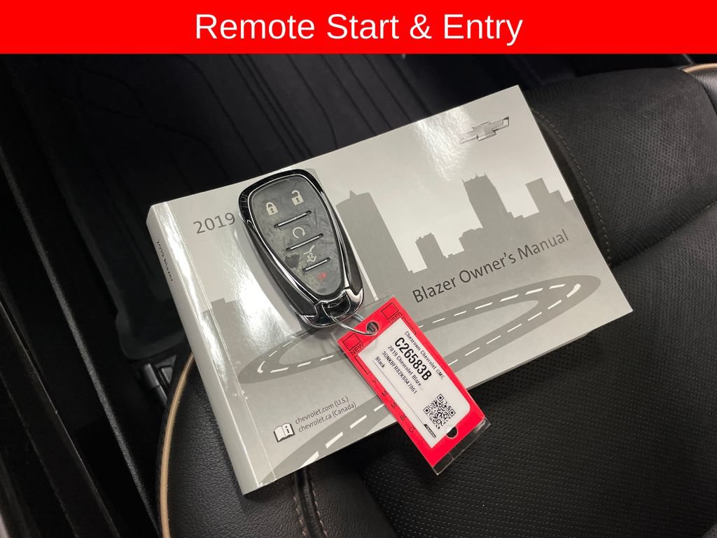 Used 2019 Chevrolet Blazer Premier w/ Sun and Wheels Package FWD image 9