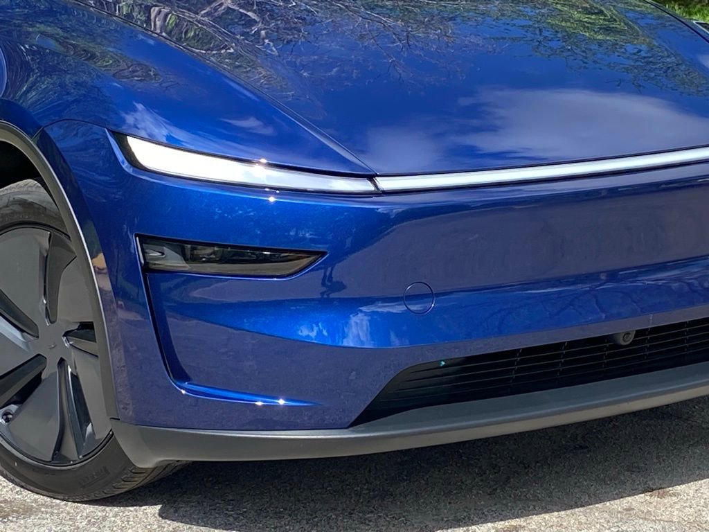Used 2026 Tesla Model Y Long Range image 11