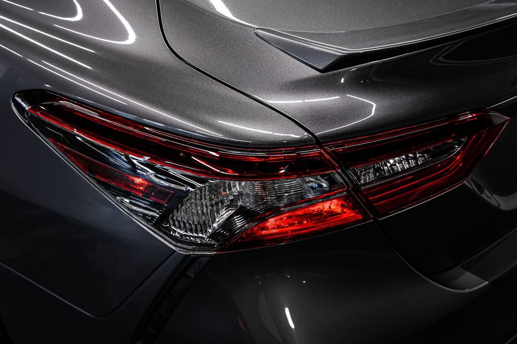 Used 2022 Toyota Camry SE w/ Convenience Package FWD image 13
