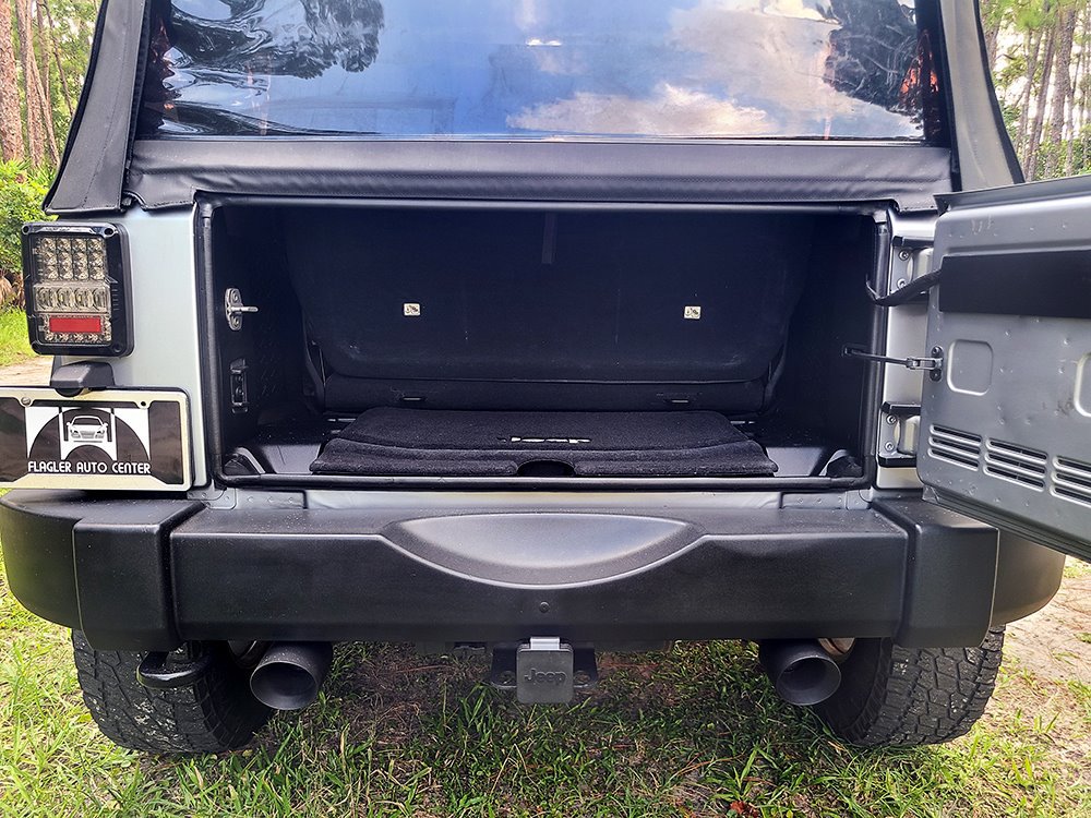 Used 2013 Jeep Wrangler Sport AWD/4WD image 23
