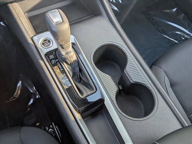 Used 2025 Nissan Altima 2.5 S FWD image 13