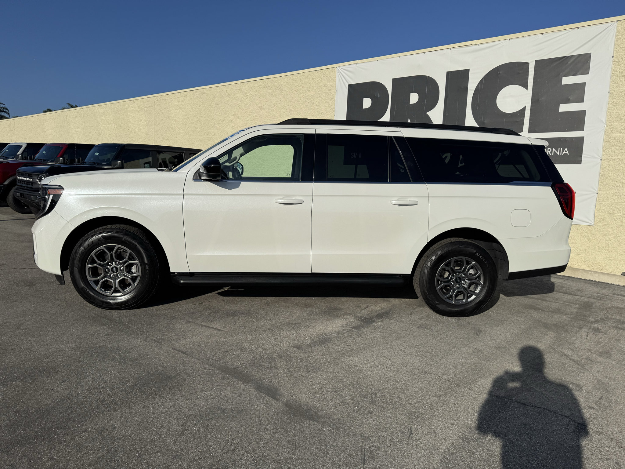 Used 2025 Ford Expedition Max Active RWD image 10