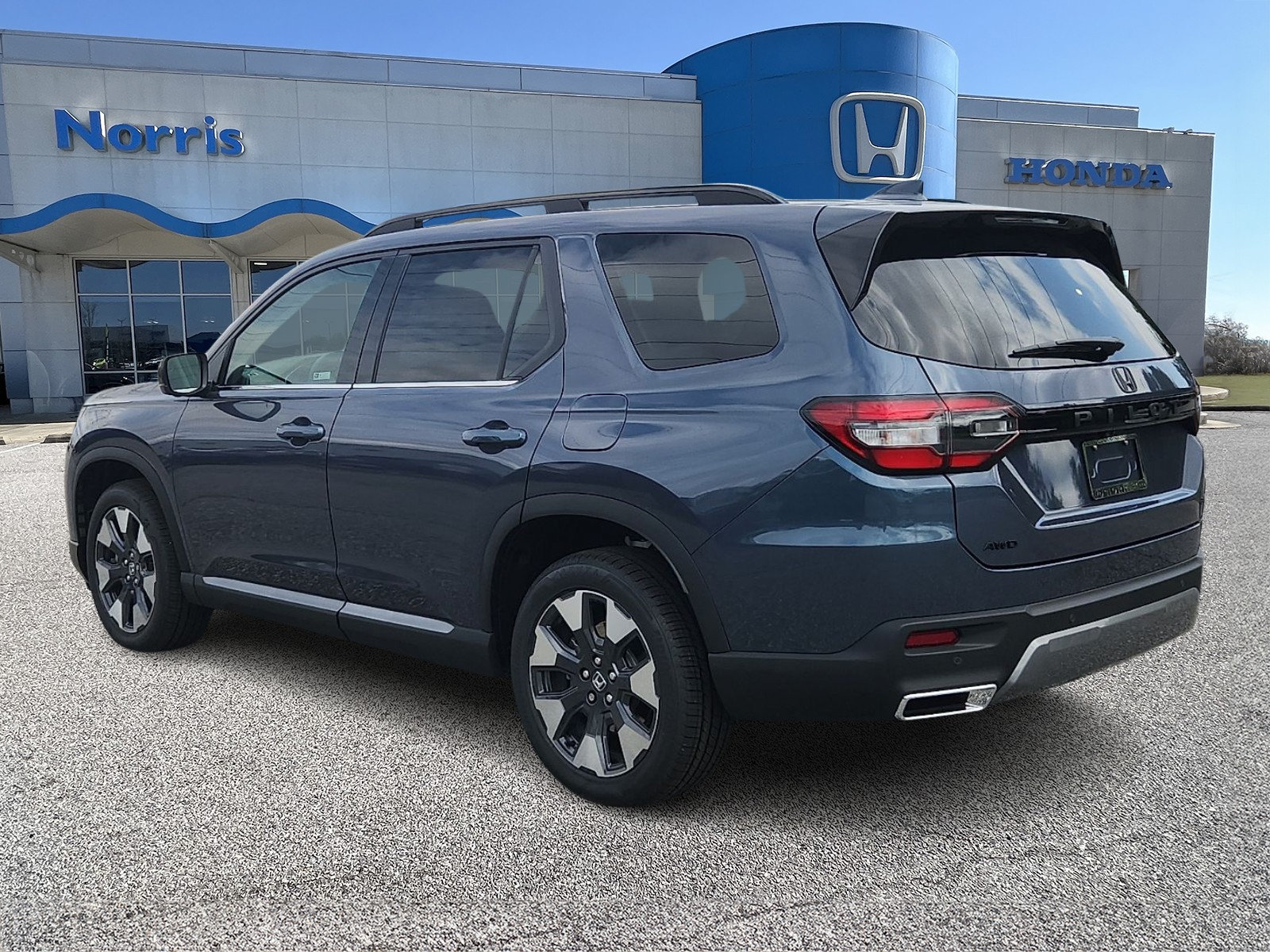 New 2026 Honda Pilot Elite image 3