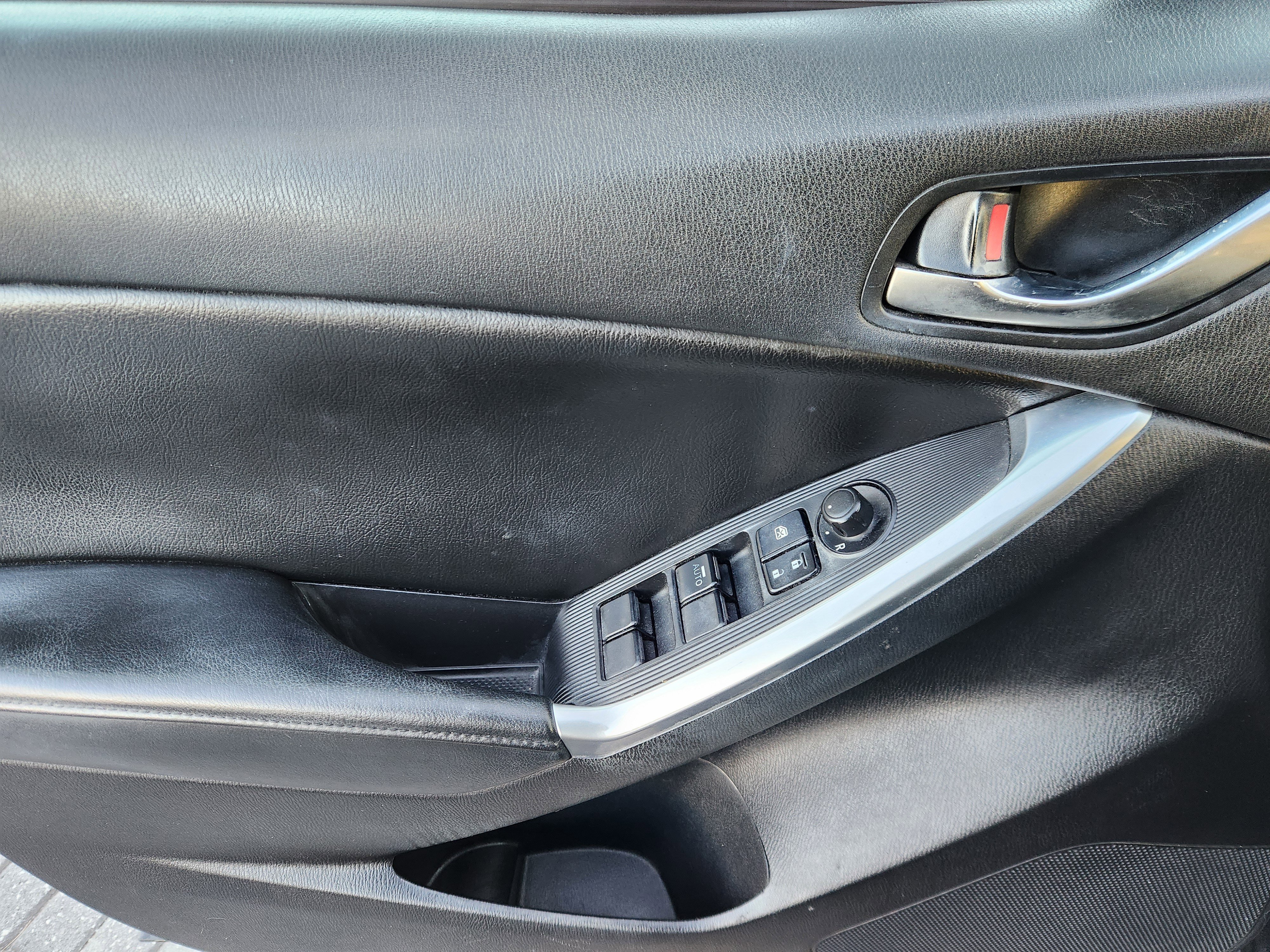 Used 2014 MAZDA CX-5 Touring image 16